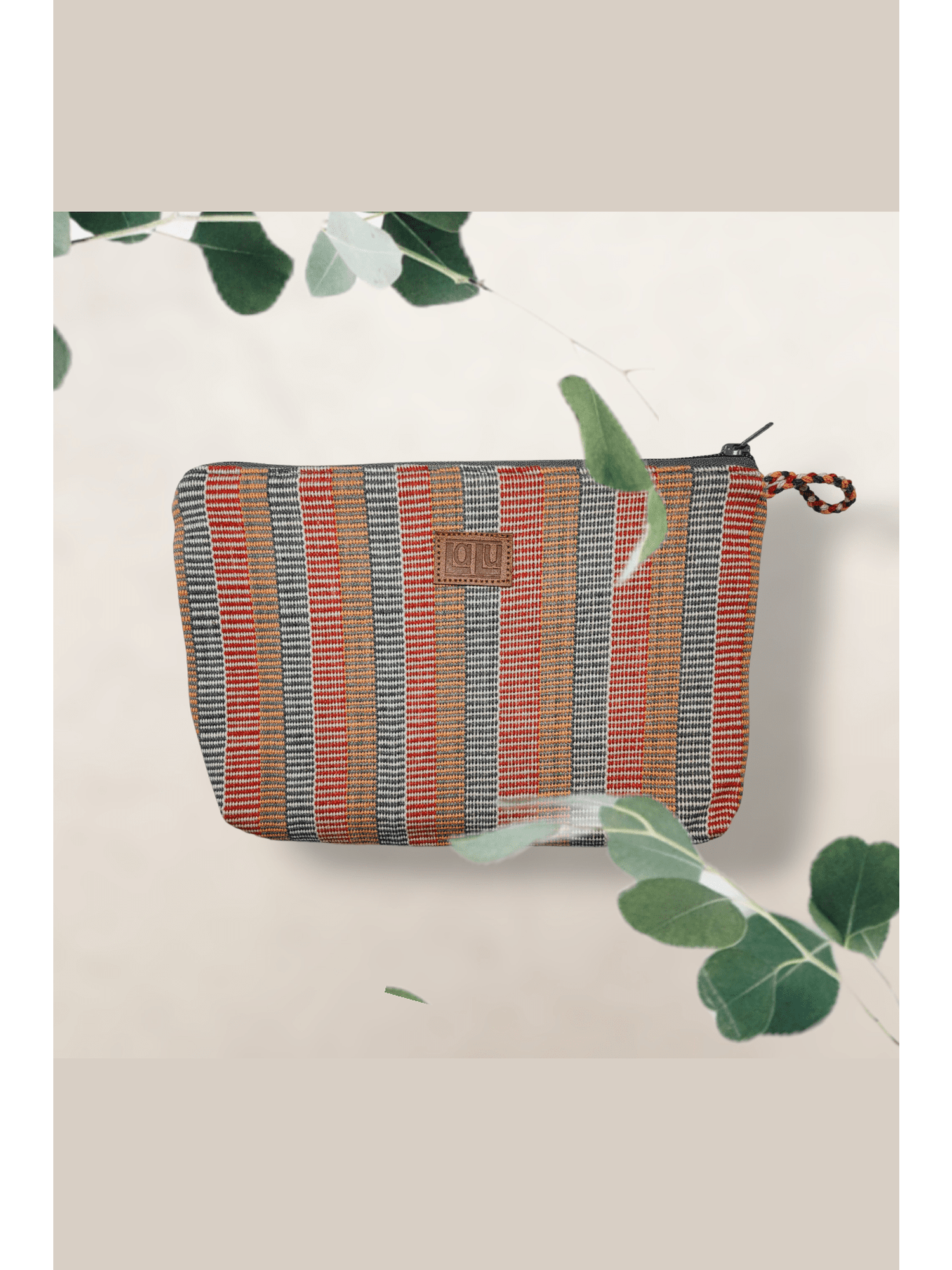 Ihina toiletry bag | Organic cotton